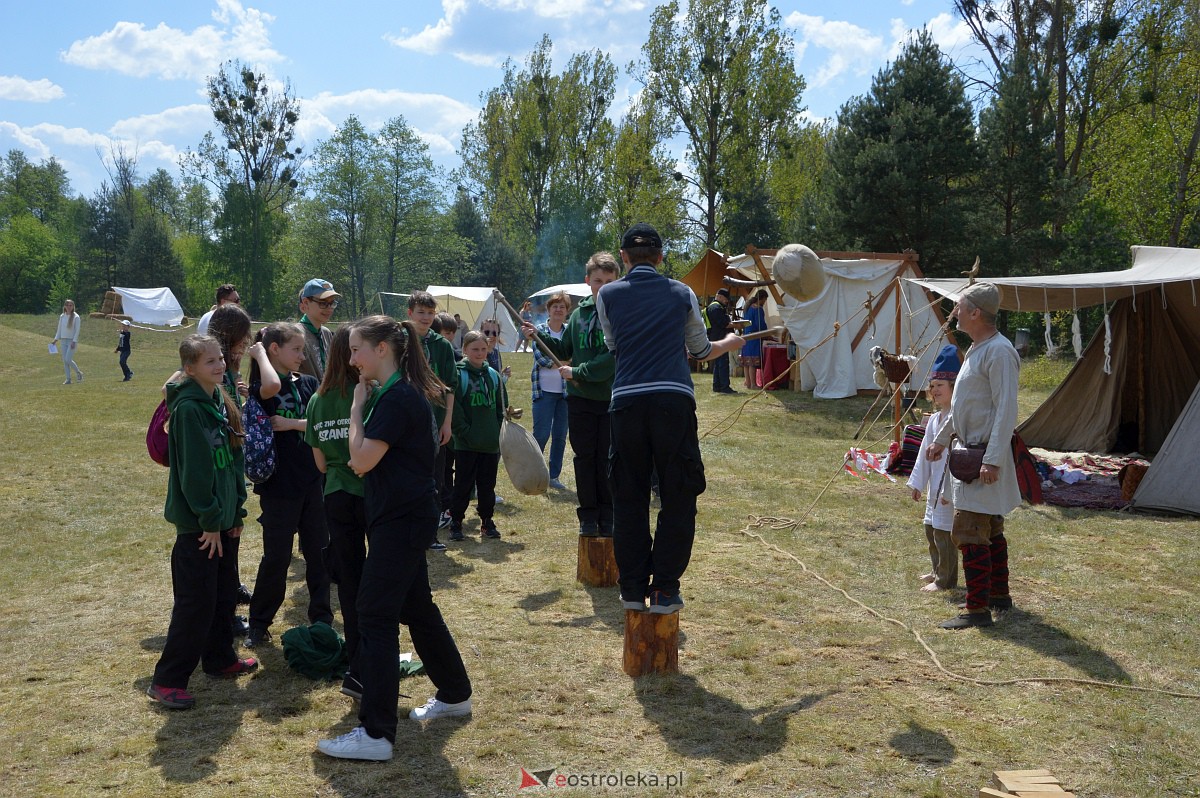 Piknik historyczny na grodzisku w Ostrołęce [13.05.2023] - zdjęcie #65 - eOstroleka.pl