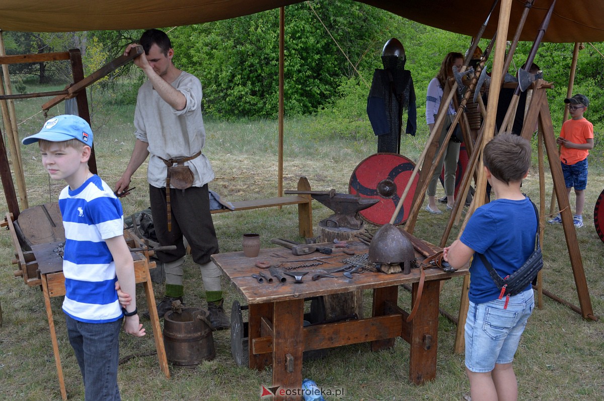 Piknik historyczny na grodzisku w Ostrołęce [13.05.2023] - zdjęcie #83 - eOstroleka.pl