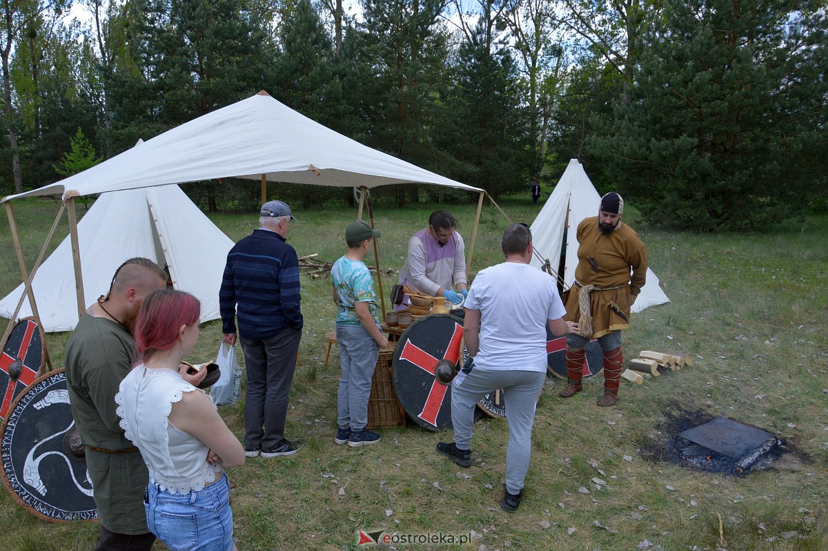 Piknik historyczny na grodzisku w Ostrołęce [13.05.2023] - zdjęcie #91 - eOstroleka.pl