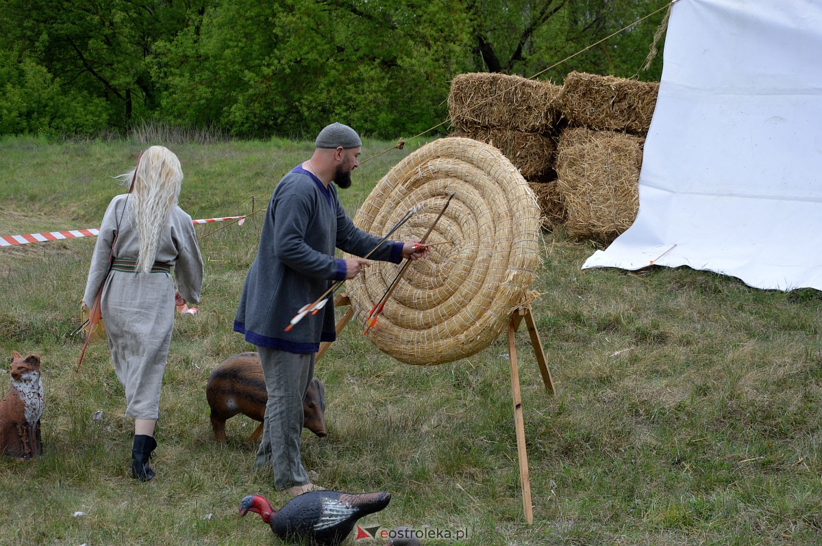 Piknik historyczny na grodzisku w Ostrołęce [13.05.2023] - zdjęcie #93 - eOstroleka.pl