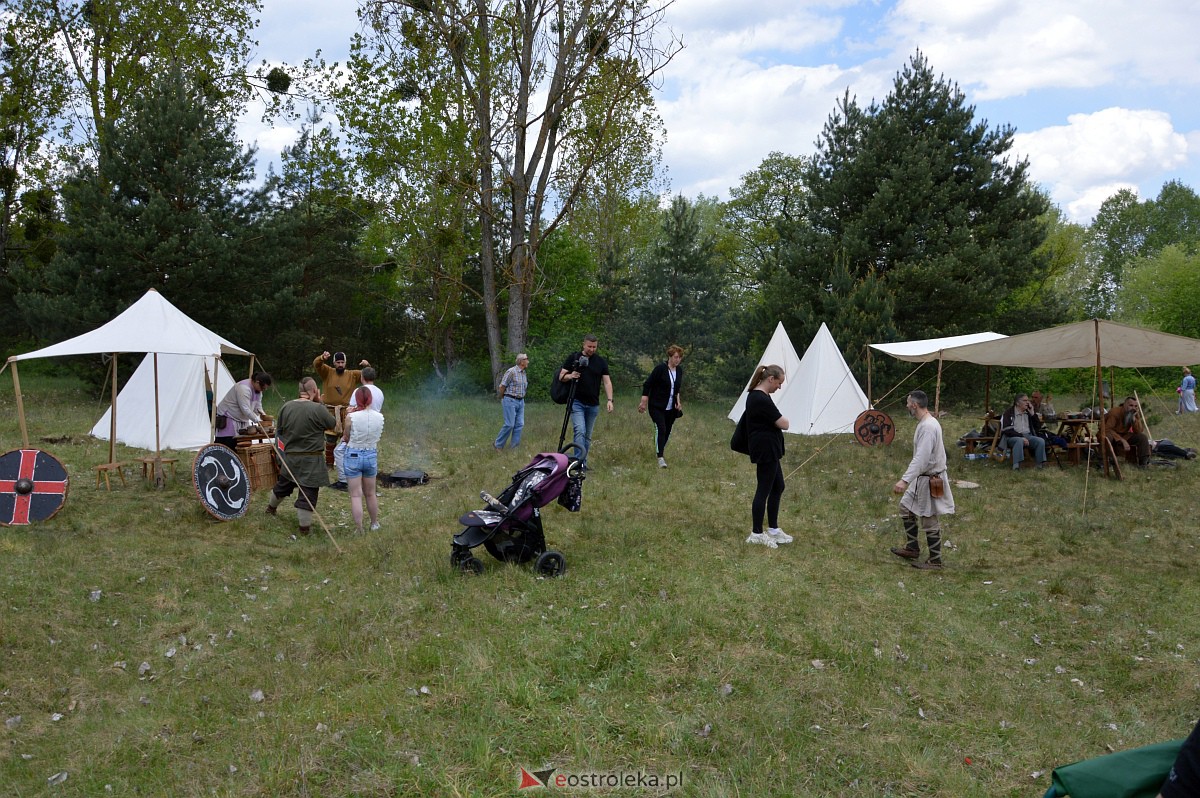 Piknik historyczny na grodzisku w Ostrołęce [13.05.2023] - zdjęcie #95 - eOstroleka.pl