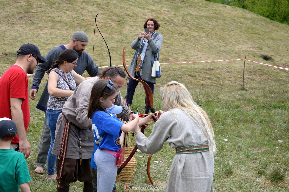 Piknik historyczny na grodzisku w Ostrołęce [13.05.2023] - zdjęcie #97 - eOstroleka.pl