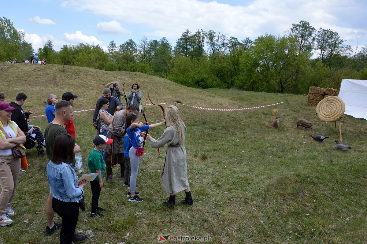 Piknik historyczny na grodzisku w Ostrołęce [13.05.2023] - zdjęcie #102 - eOstroleka.pl