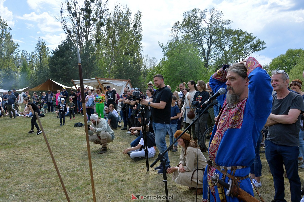 Piknik historyczny na grodzisku w Ostrołęce [13.05.2023] - zdjęcie #125 - eOstroleka.pl