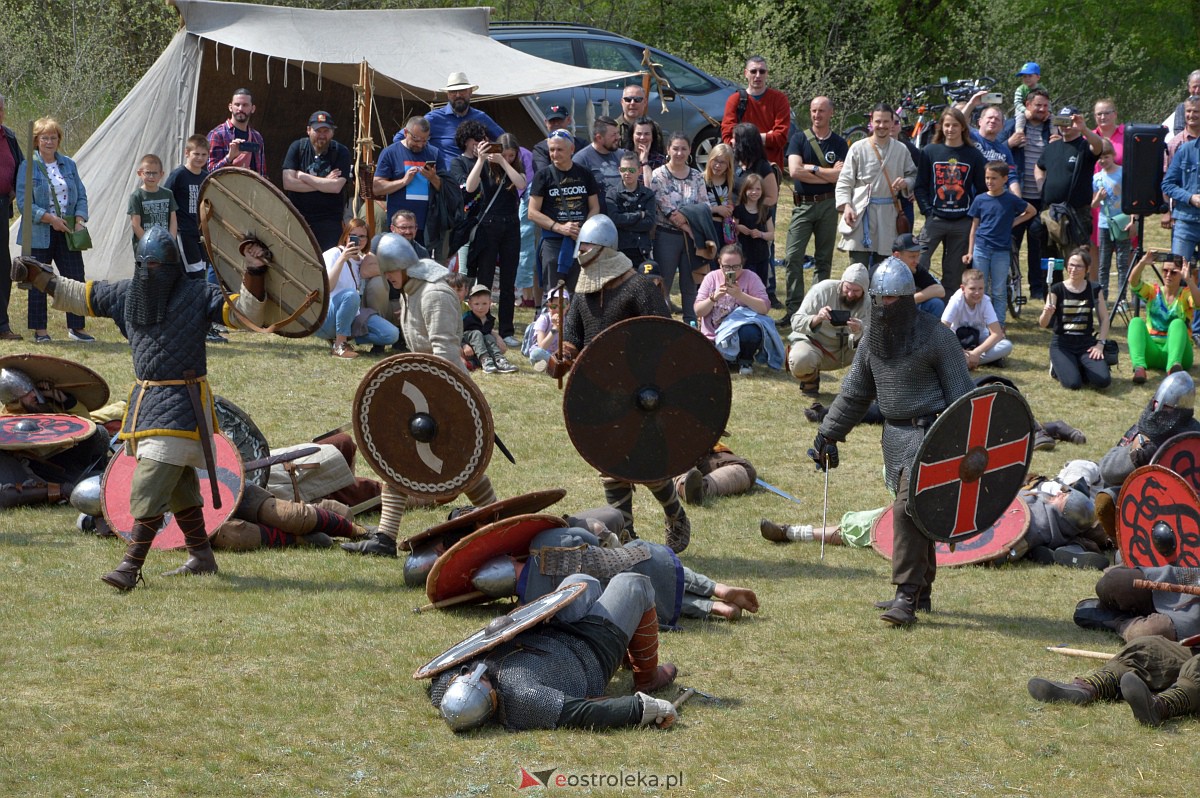 Piknik historyczny na grodzisku w Ostrołęce [13.05.2023] - zdjęcie #153 - eOstroleka.pl