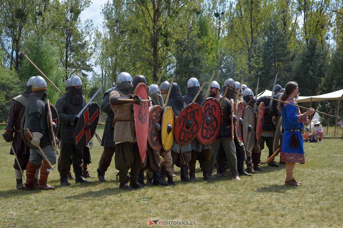 Piknik historyczny na grodzisku w Ostrołęce [13.05.2023] - zdjęcie #172 - eOstroleka.pl