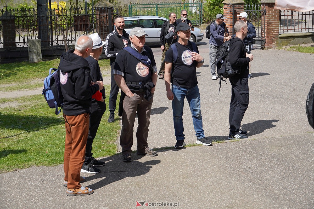 Męska piesza pielgrzymka Rzekuń - Suchcice [13.05.2023] - zdjęcie #35 - eOstroleka.pl