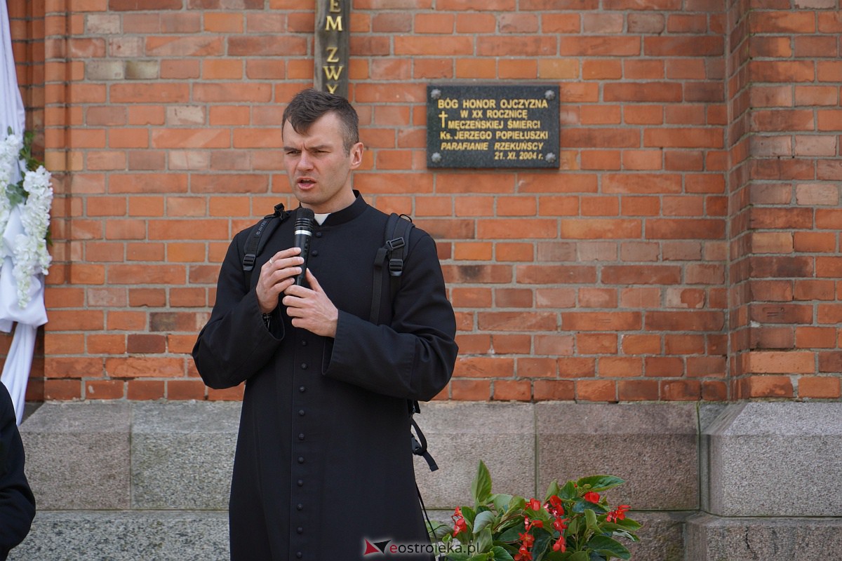 Męska piesza pielgrzymka Rzekuń - Suchcice [13.05.2023] - zdjęcie #28 - eOstroleka.pl