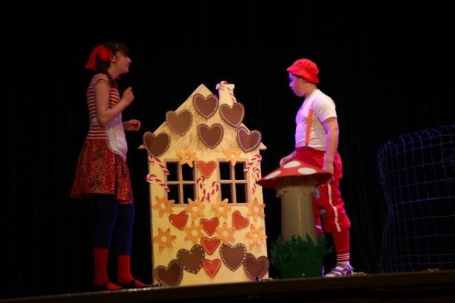 XI Mazowiecki Festiwal Teatrów Amatorskich (05.05.2011) - zdjęcie #26 - eOstroleka.pl