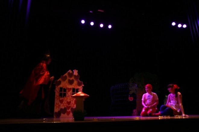 XI Mazowiecki Festiwal Teatrów Amatorskich (05.05.2011) - zdjęcie #22 - eOstroleka.pl