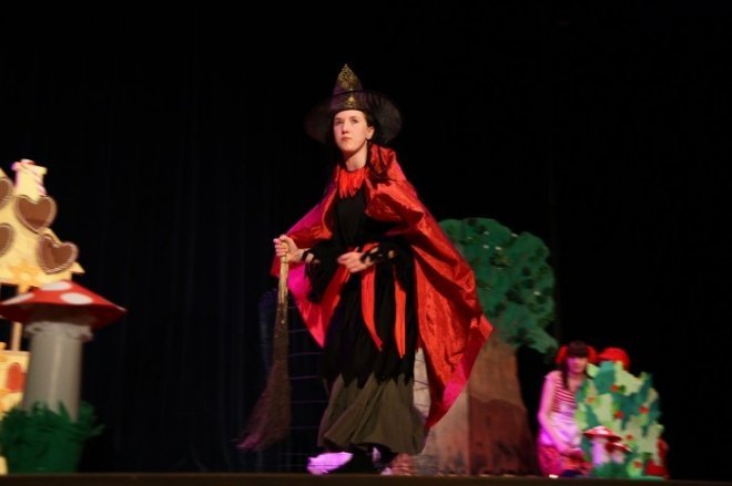 XI Mazowiecki Festiwal Teatrów Amatorskich (05.05.2011) - zdjęcie #14 - eOstroleka.pl