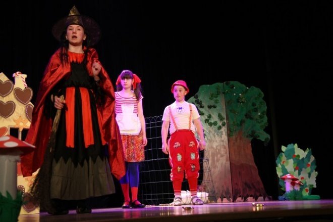 XI Mazowiecki Festiwal Teatrów Amatorskich (05.05.2011) - zdjęcie #9 - eOstroleka.pl