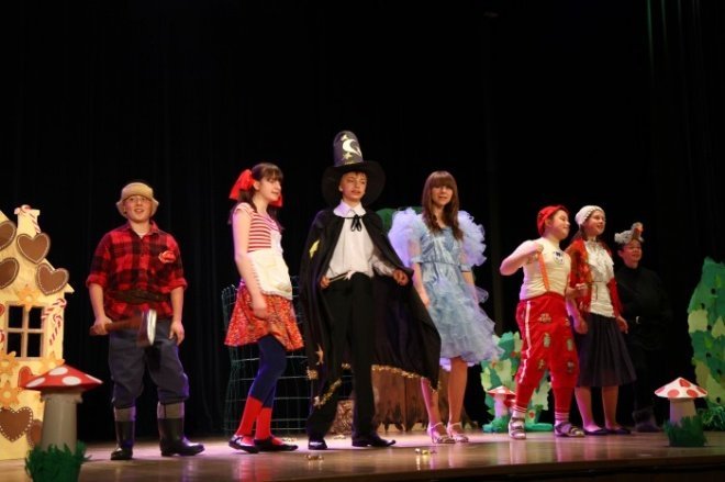 XI Mazowiecki Festiwal Teatrów Amatorskich (05.05.2011) - zdjęcie #7 - eOstroleka.pl