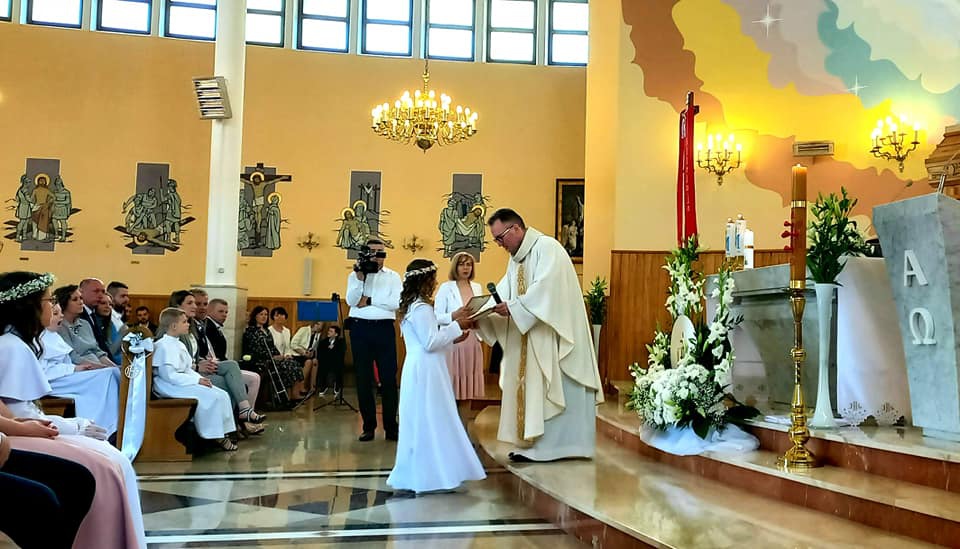 Pierwsza Komunia Święta w Obierwi - fot. RN [13.05.2023] - zdjęcie #20 - eOstroleka.pl