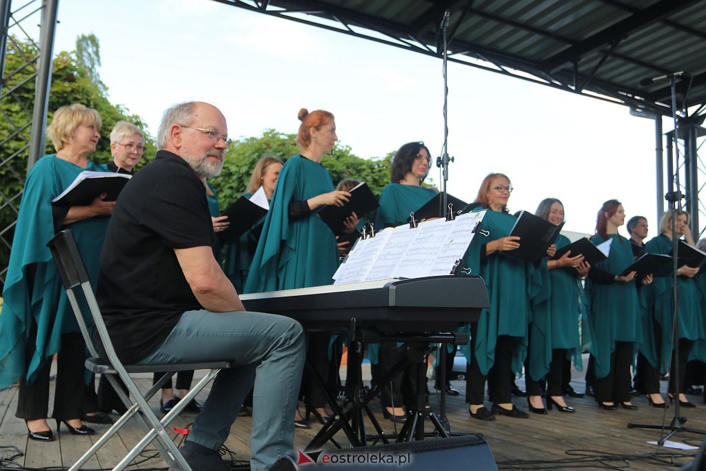 Koncert Ostrołęckiego Chóru Kameralnego [14.05.2023] - zdjęcie #24 - eOstroleka.pl