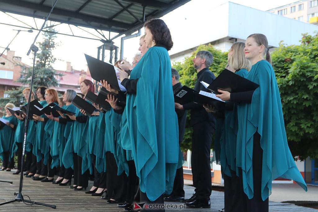 Koncert Ostrołęckiego Chóru Kameralnego [14.05.2023] - zdjęcie #19 - eOstroleka.pl