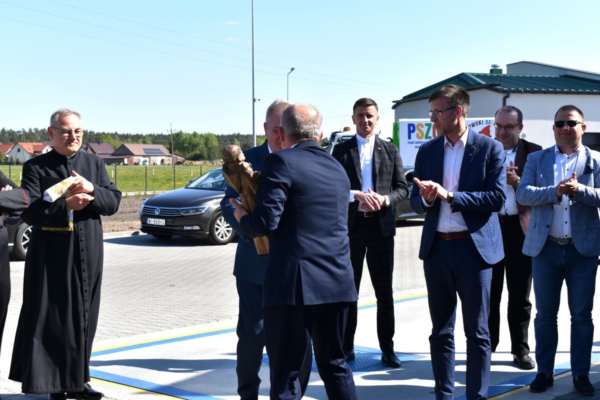 Oficjalne otwarcie Punktu Selektywnej Zbiórki Odpadów Komunalnych w Gminie Łyse - zdjęcie #18 - eOstroleka.pl