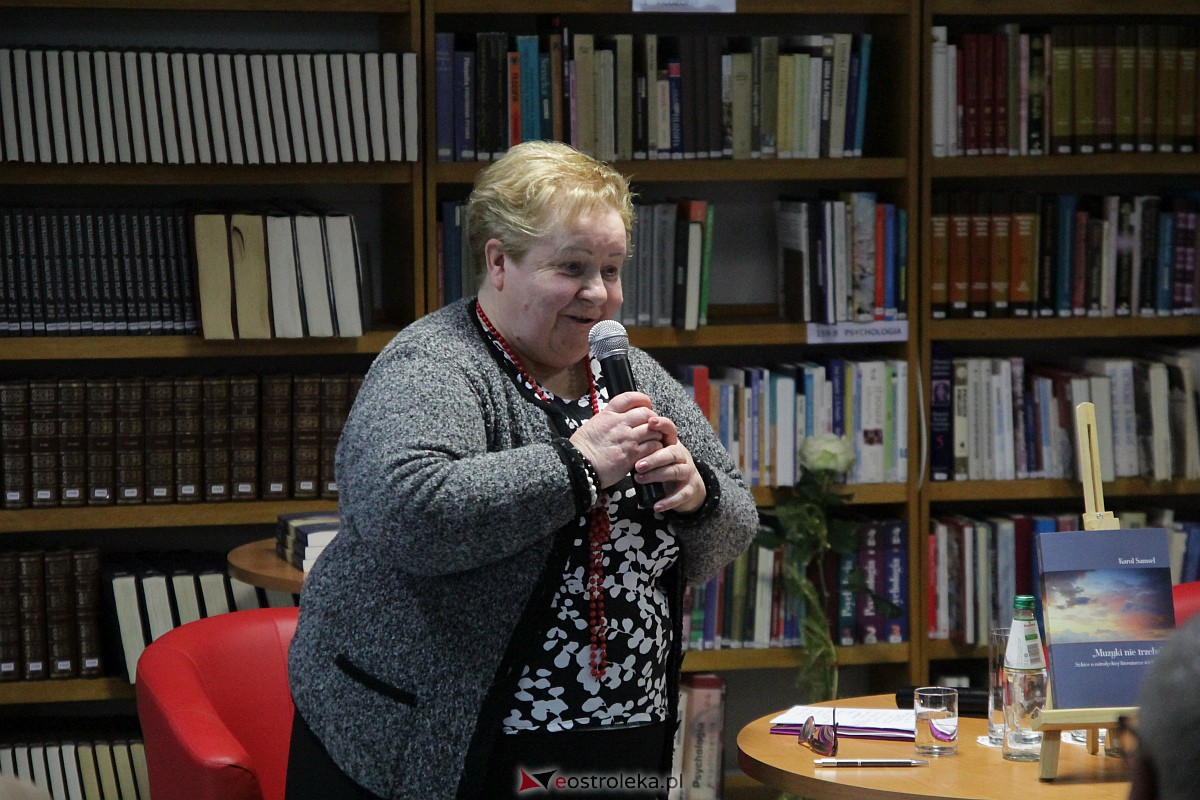 Premiera kolejnej książki w 20 lat od literackiego debiutu. Piękny jubileusz dr Karola Samsela [17.05.2023] - zdjęcie #27 - eOstroleka.pl