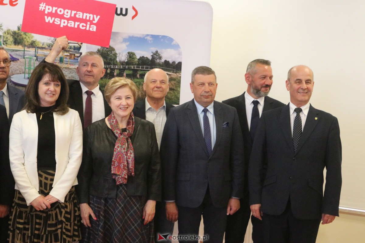Powiat Ostrołęcki ze wsparciem samorządu Mazowsza [18.05.2023] - zdjęcie #1 - eOstroleka.pl