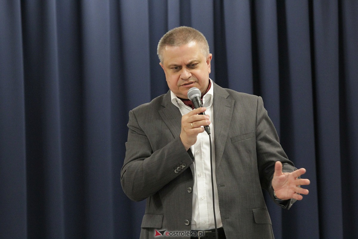 Robert Radzik w Olszewie-Borkach. Promował książkę “Walczyć jak nasi przodkowie” [19.05.2023] - zdjęcie #11 - eOstroleka.pl