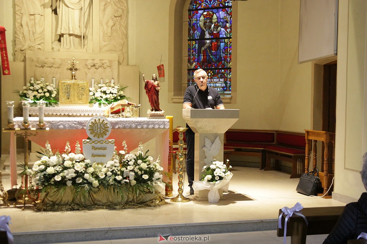 Spotkanie z Wojciechem Sumlińskim w kościele pw. św. Wojciecha w Ostrołęce [19.05.2023] - zdjęcie #7 - eOstroleka.pl