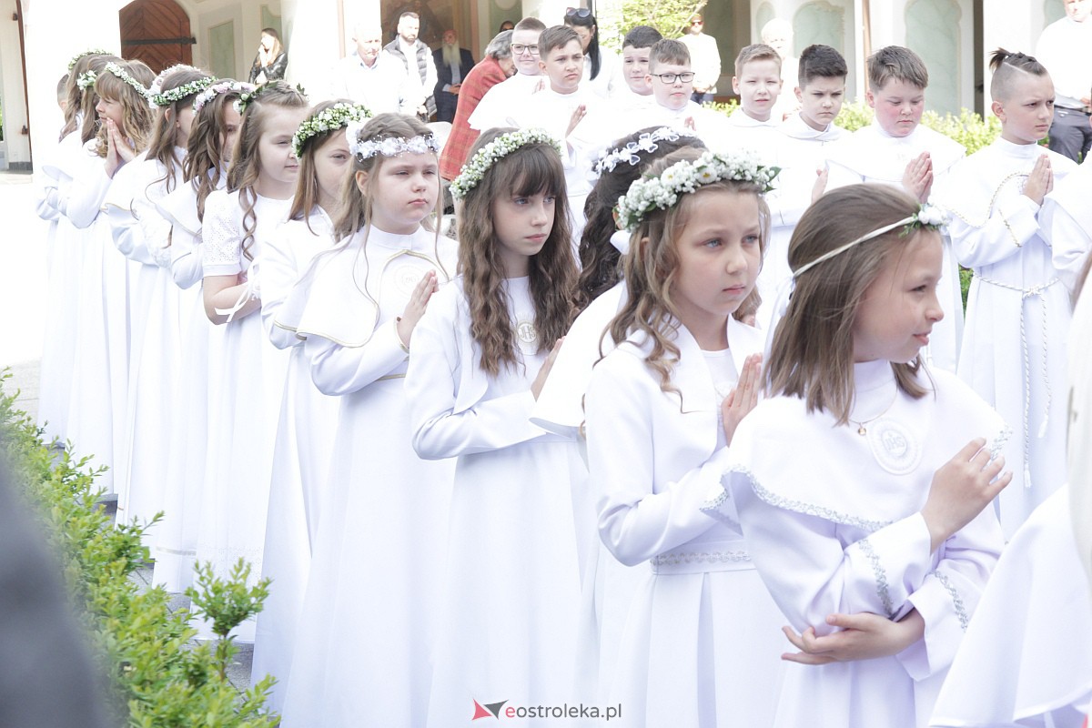 I Komunia Święta w sanktuarium pw. św. Antoniego Padewskiego w Ostrołęce {20.05.2023} - zdjęcie #8 - eOstroleka.pl