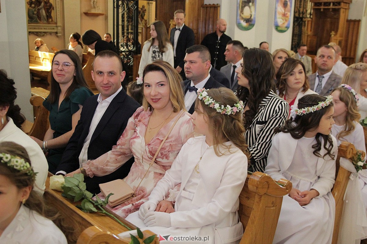 I Komunia Święta w kościele farnym [20.05.2023] - zdjęcie #36 - eOstroleka.pl