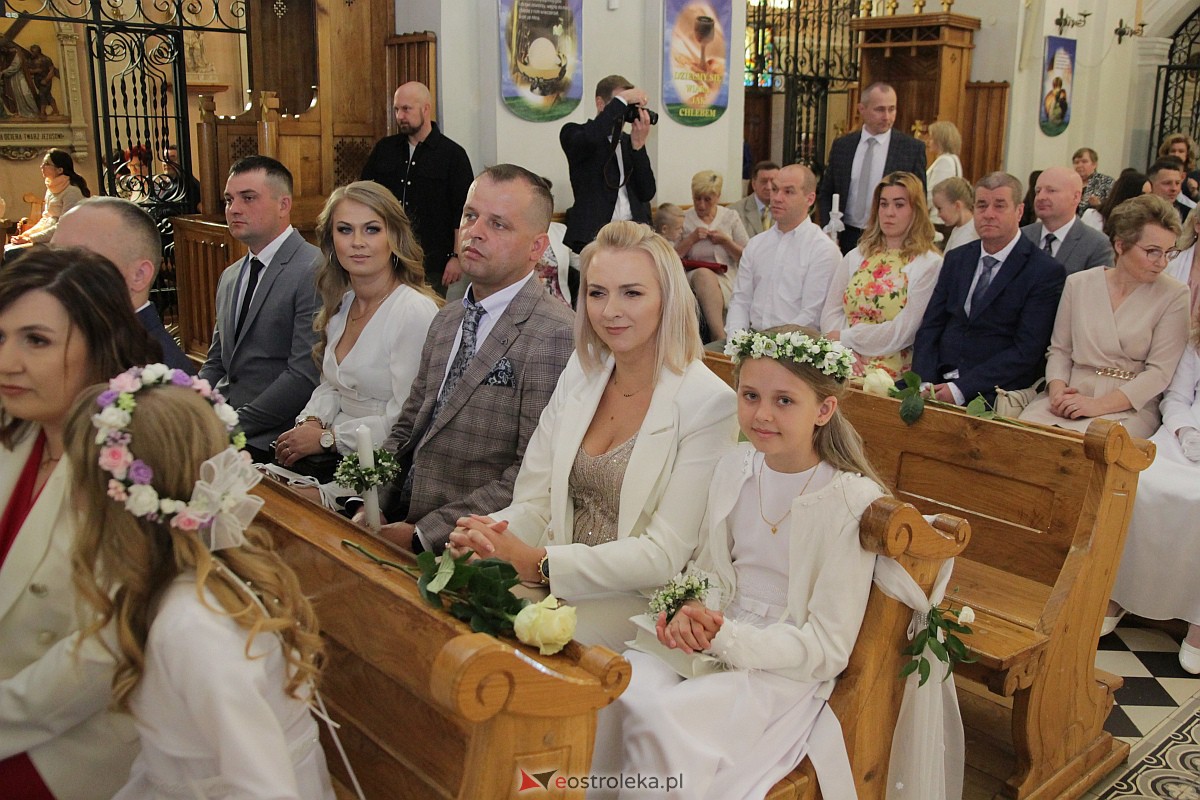 I Komunia Święta w kościele farnym [20.05.2023] - zdjęcie #33 - eOstroleka.pl