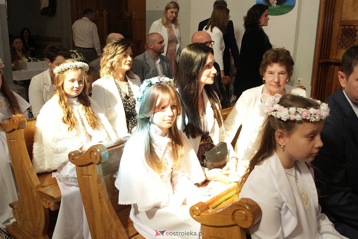 I Komunia Święta w kościele farnym [20.05.2023] - zdjęcie #26 - eOstroleka.pl