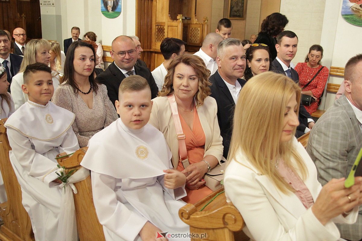 I Komunia Święta w kościele farnym [20.05.2023] - zdjęcie #30 - eOstroleka.pl