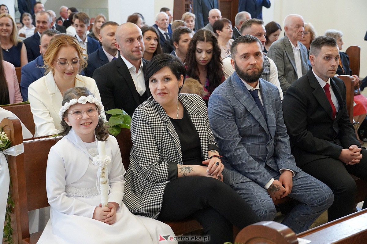 Uroczystość Pierwszej Komunii Świętej w parafii pw. św. Franciszka z Asyżu w Ostrołęce [20.05.2023] - zdjęcie #19 - eOstroleka.pl