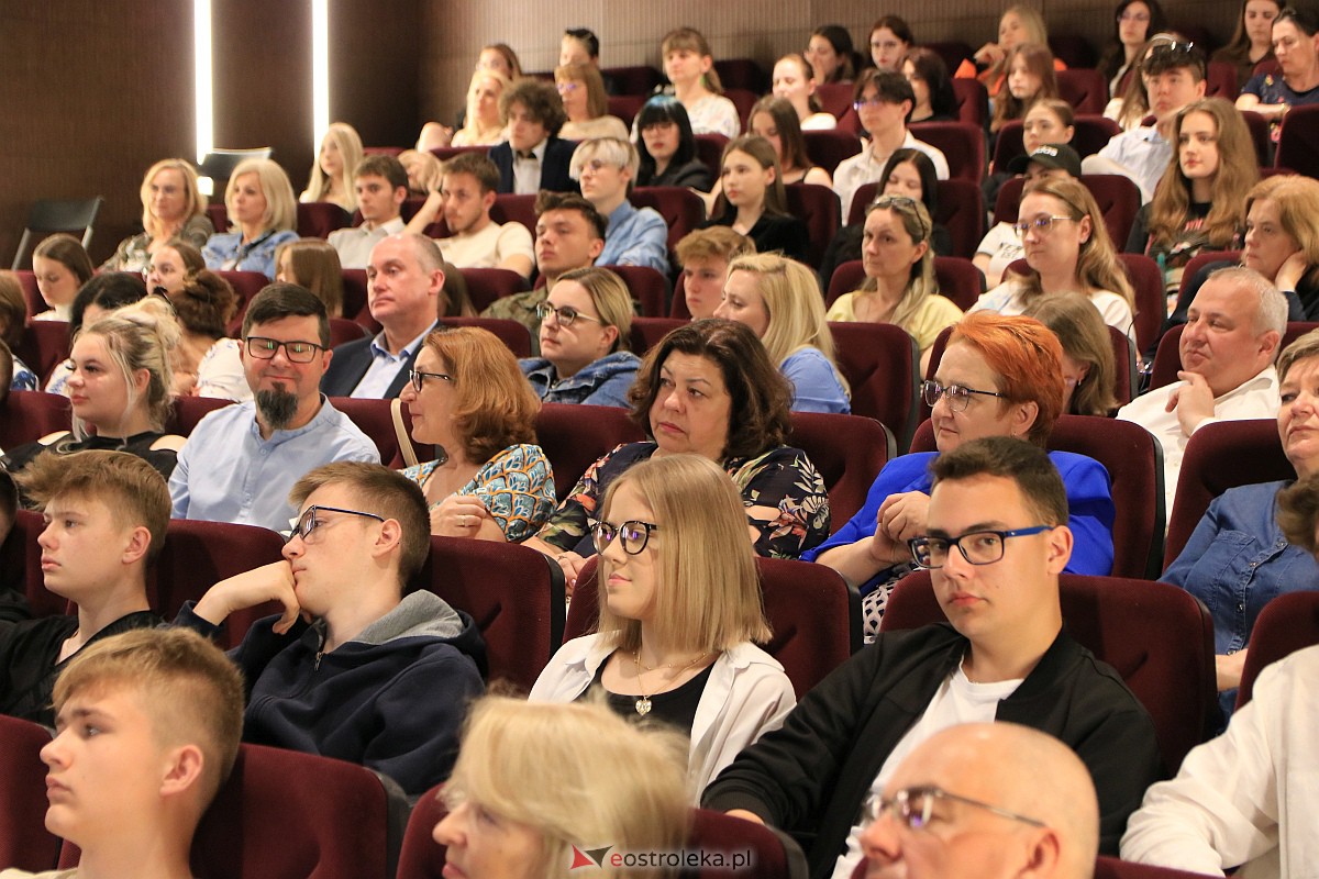 Projekt “Demokracja jest OK!” oficjalnie podsumowany [24.05.2023] - zdjęcie #6 - eOstroleka.pl