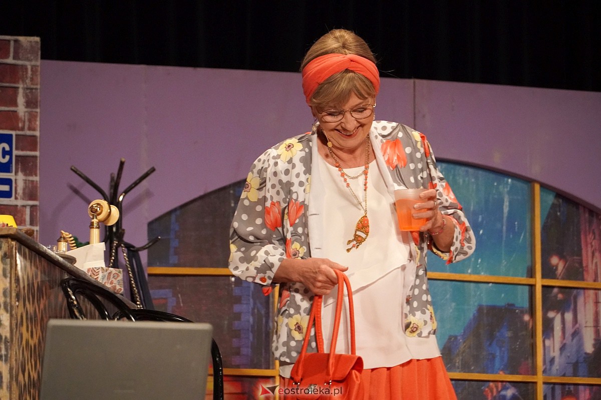 Klimakterium 2 - spektakl w Ostrołęckim Centrum Kultury [22.05.2023] - zdjęcie #17 - eOstroleka.pl