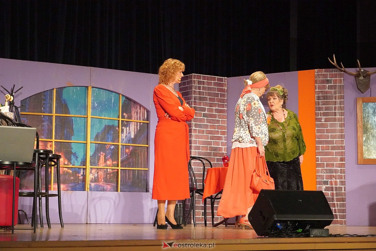 Klimakterium 2 - spektakl w Ostrołęckim Centrum Kultury [22.05.2023] - zdjęcie #9 - eOstroleka.pl