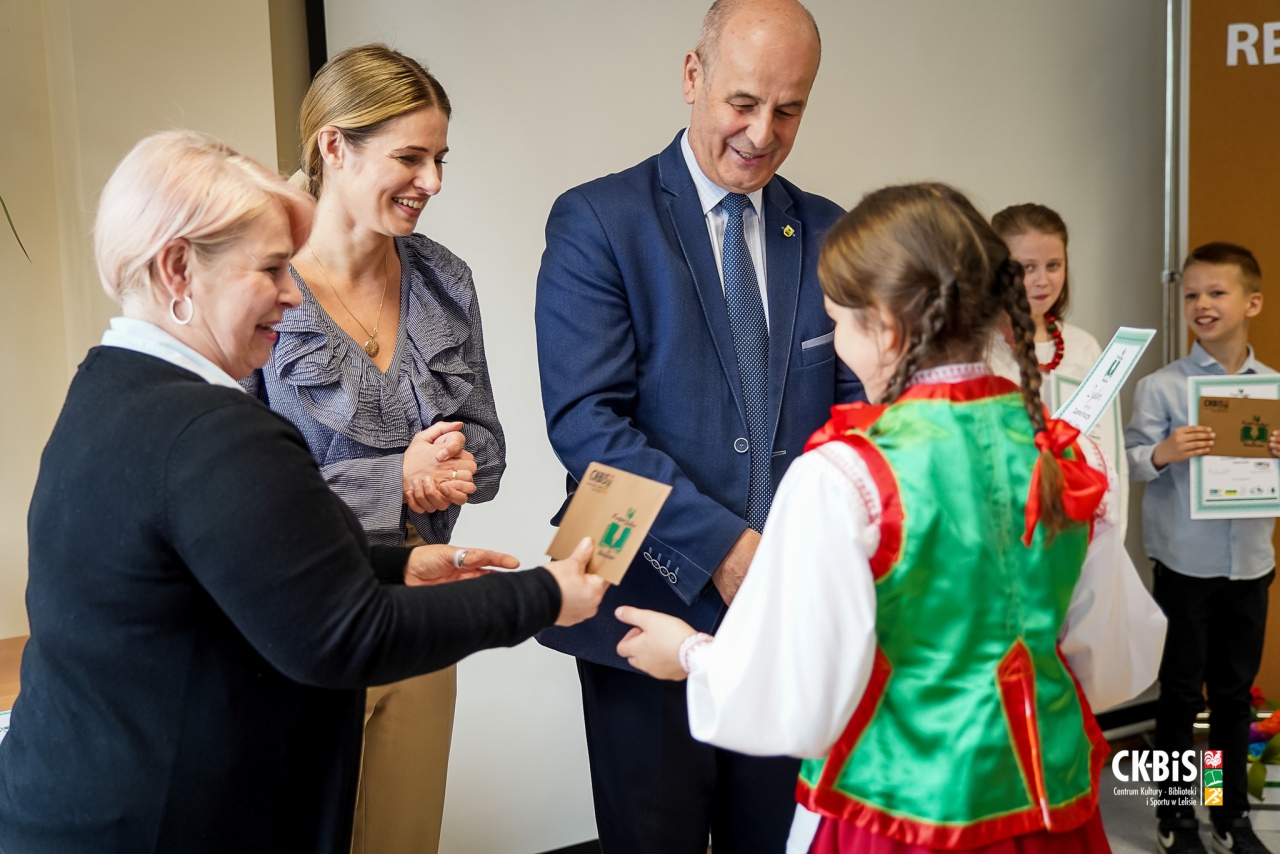 XL konkurs recytatorski Kurpie Zielone w Literaturze [23.05.2023] - zdjęcie #15 - eOstroleka.pl