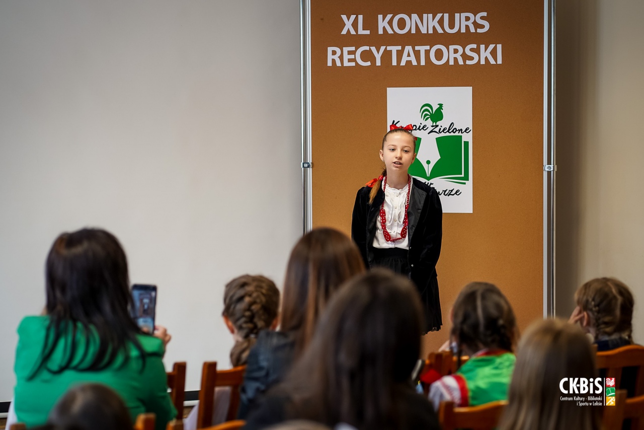 XL konkurs recytatorski Kurpie Zielone w Literaturze [23.05.2023] - zdjęcie #14 - eOstroleka.pl