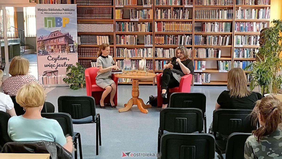Spotkanie z Joanną Jax w Ostrołęce [23.05.2023] - zdjęcie #12 - eOstroleka.pl