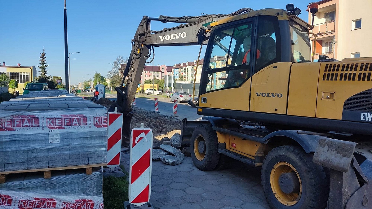Nowy parking na Roweckiego “Grota” już prawie gotowy [24.05.2023] - zdjęcie #6 - eOstroleka.pl