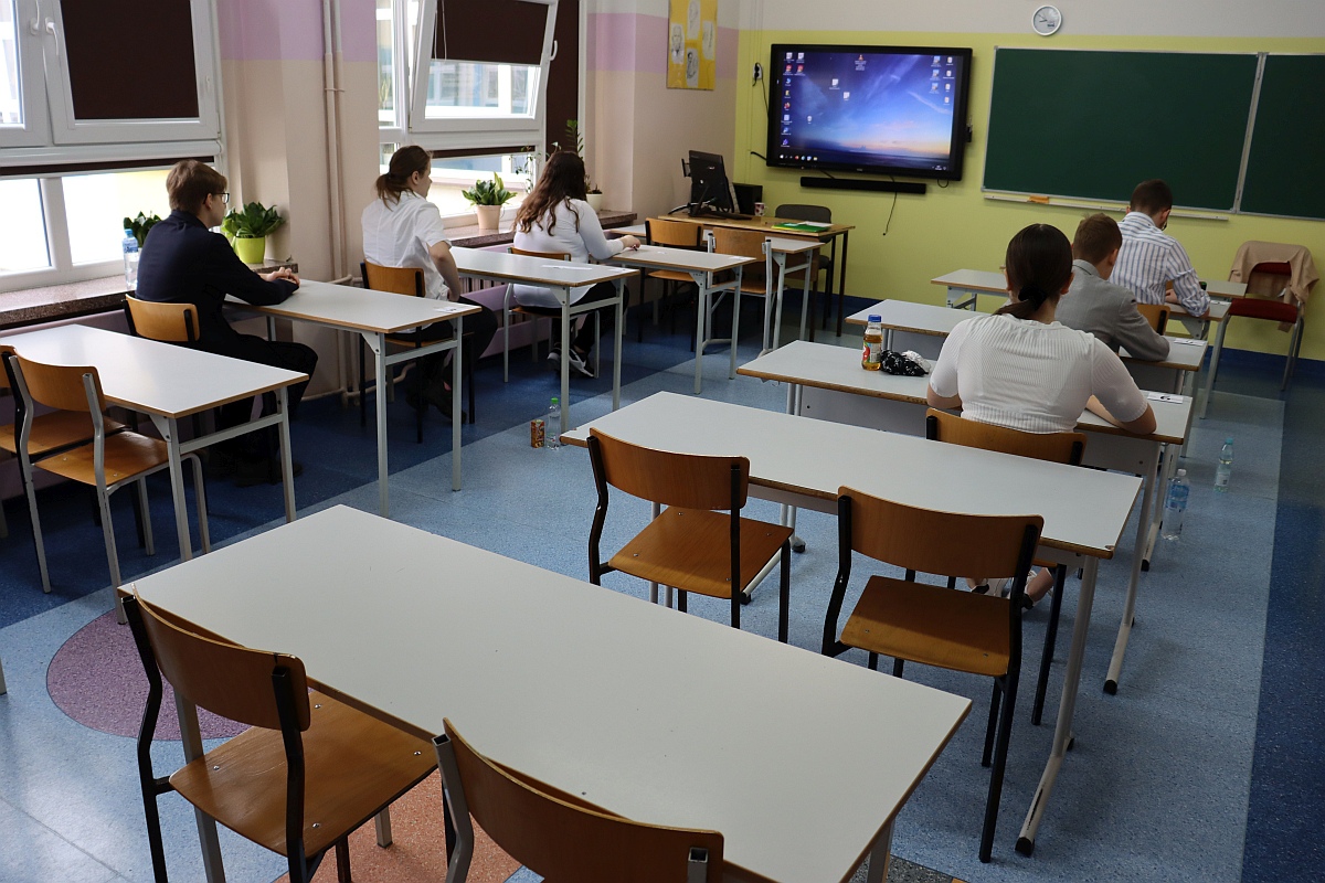 Egzamin ósmoklasisty 2023: Test z języka obcego [25.05.2023] - zdjęcie #7 - eOstroleka.pl