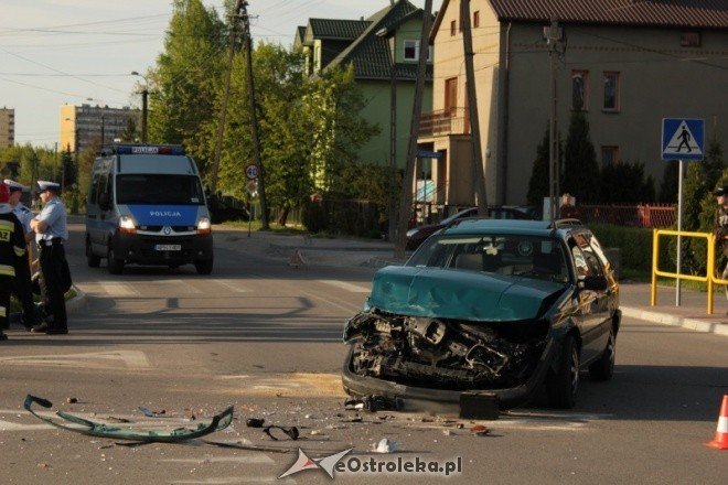 Wypadek na ul. Korczaka (08.05.2011) - zdjęcie #3 - eOstroleka.pl