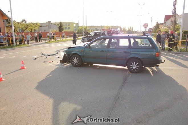 Wypadek na ul. Korczaka (08.05.2011) - zdjęcie #10 - eOstroleka.pl