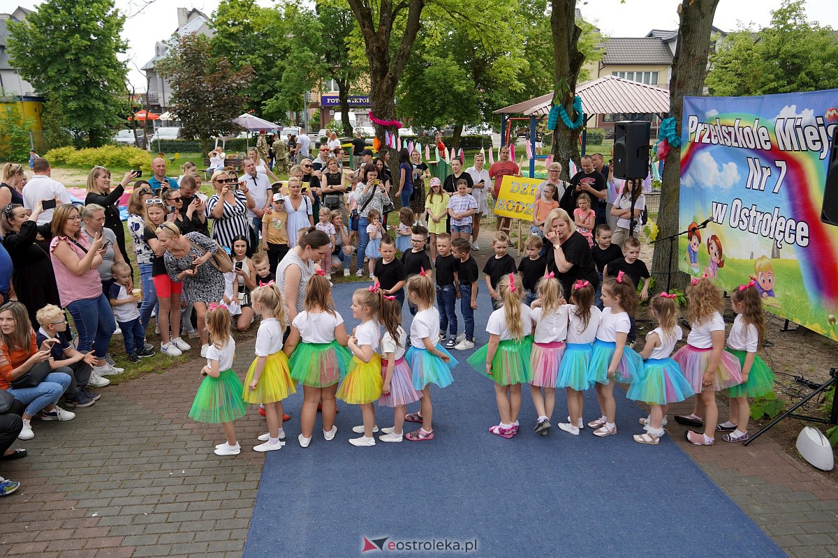 Festyn Rodzinny w Przedszkolu Miejskim nr 7 [25.05.2023] - zdjęcie #61 - eOstroleka.pl