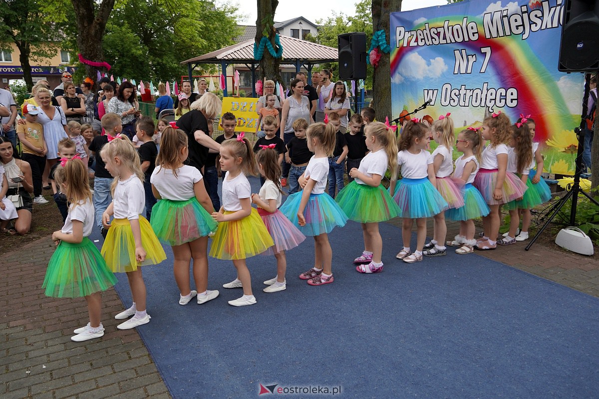 Festyn Rodzinny w Przedszkolu Miejskim nr 7 [25.05.2023] - zdjęcie #63 - eOstroleka.pl