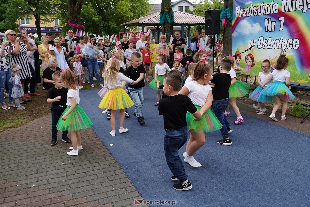 Festyn Rodzinny w Przedszkolu Miejskim nr 7 [25.05.2023] - zdjęcie #54 - eOstroleka.pl