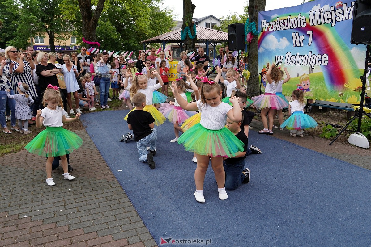 Festyn Rodzinny w Przedszkolu Miejskim nr 7 [25.05.2023] - zdjęcie #83 - eOstroleka.pl