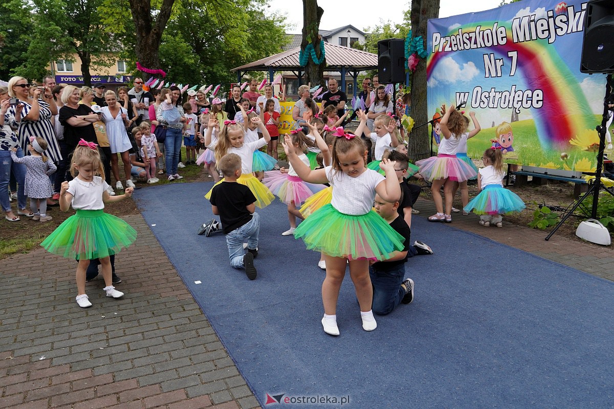 Festyn Rodzinny w Przedszkolu Miejskim nr 7 [25.05.2023] - zdjęcie #52 - eOstroleka.pl