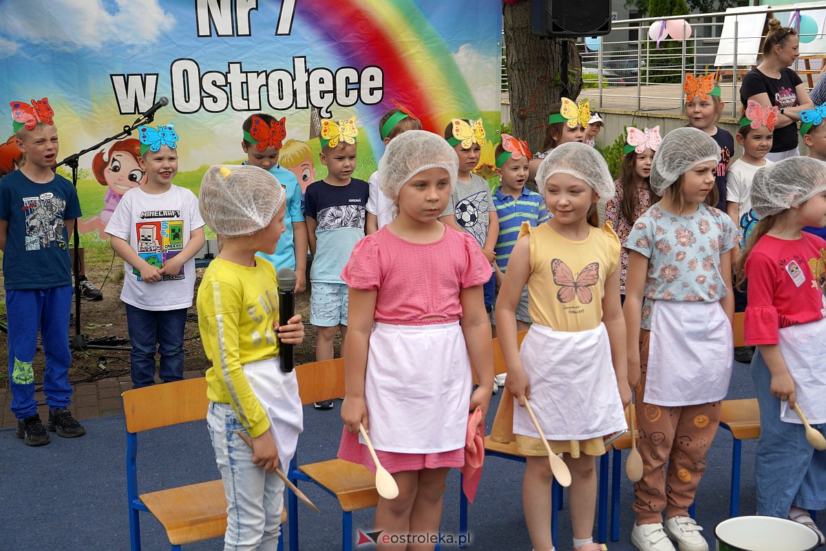 Festyn Rodzinny w Przedszkolu Miejskim nr 7 [25.05.2023] - zdjęcie #95 - eOstroleka.pl