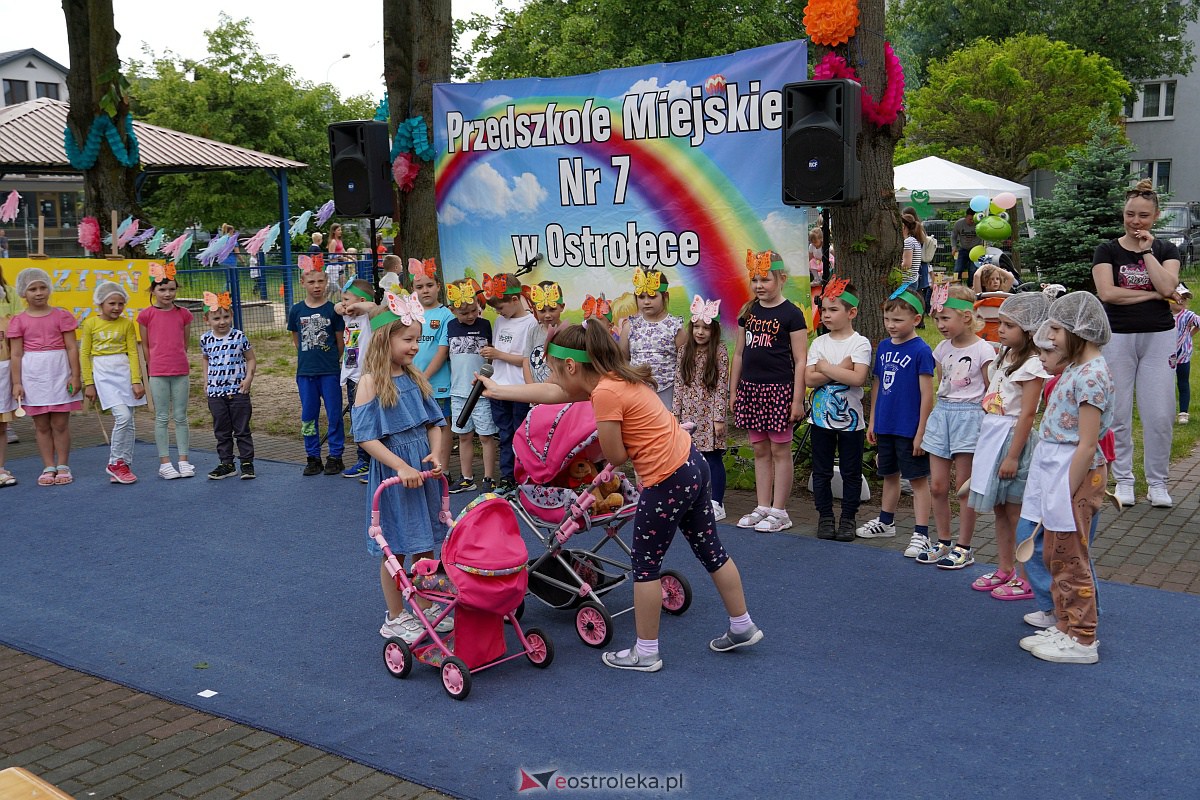 Festyn Rodzinny w Przedszkolu Miejskim nr 7 [25.05.2023] - zdjęcie #19 - eOstroleka.pl