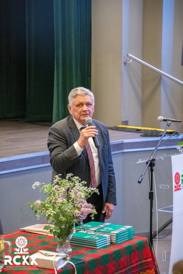 Konferencja w sprawie umocnienia pozycji dialektu kurpiowskiego [24.05.2023] - zdjęcie #18 - eOstroleka.pl