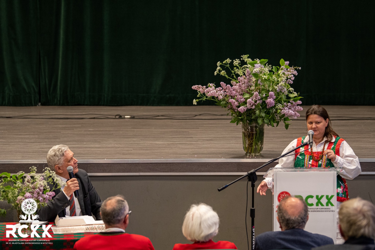 Konferencja w sprawie umocnienia pozycji dialektu kurpiowskiego [24.05.2023] - zdjęcie #17 - eOstroleka.pl